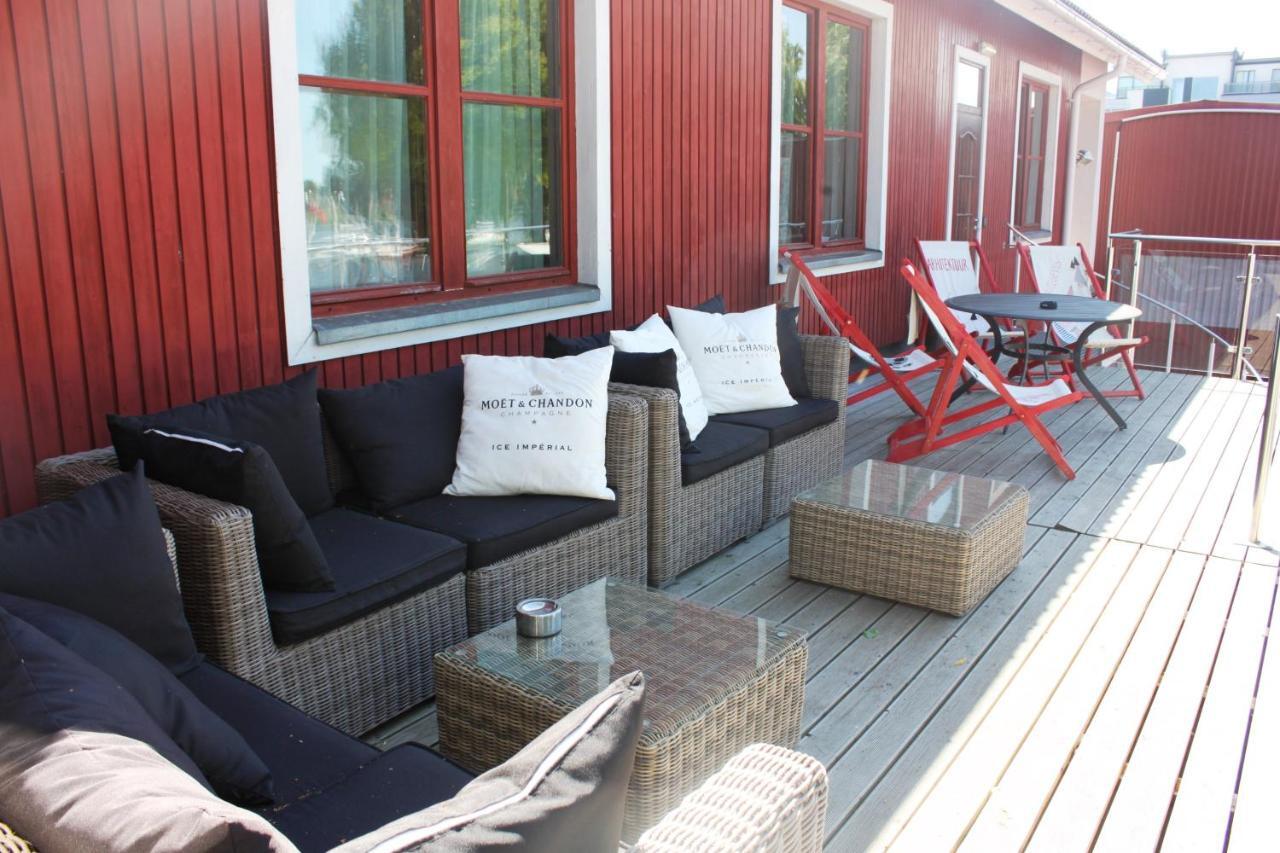 Paernu Jahtklubi Kuelalistemaja Hotel ภายนอก รูปภาพ